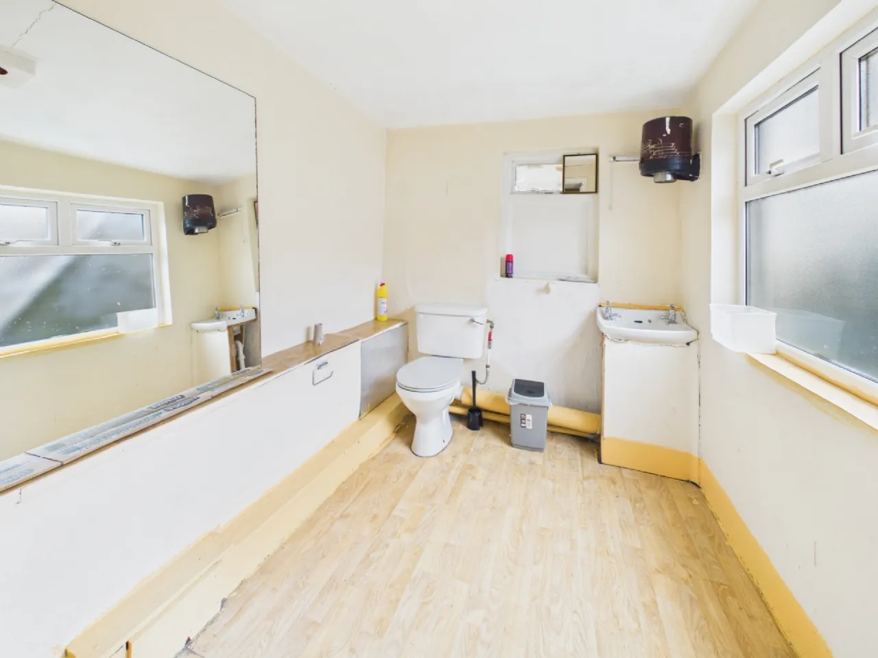 Photo of Kenyon Street, Nenagh, Co. Tipperary, E45 K750