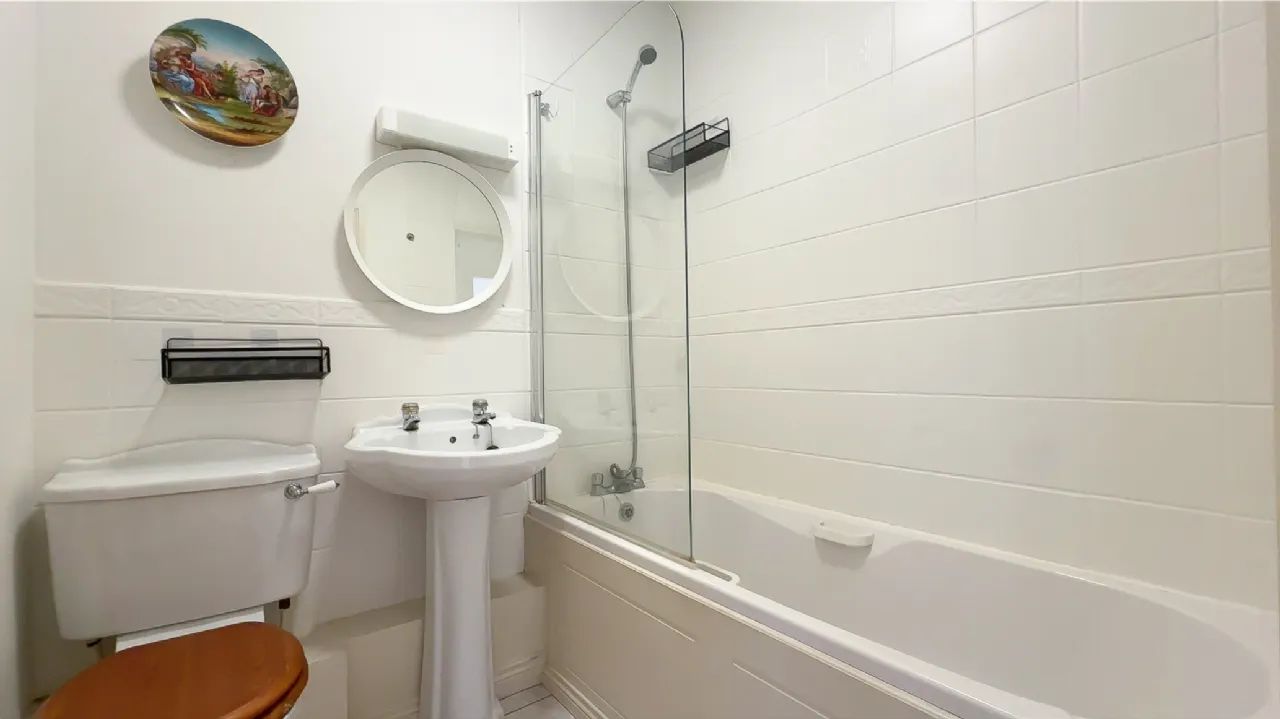 Photo of 75 The Eglinton, Donnybrook Castle, Donnybrook, Dublin 4, D04 K4H1
