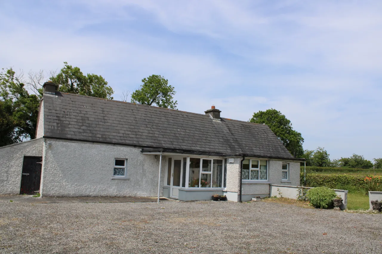 Photo of Temple, Horseleap, Moate, Co  Westmeath, N37W206