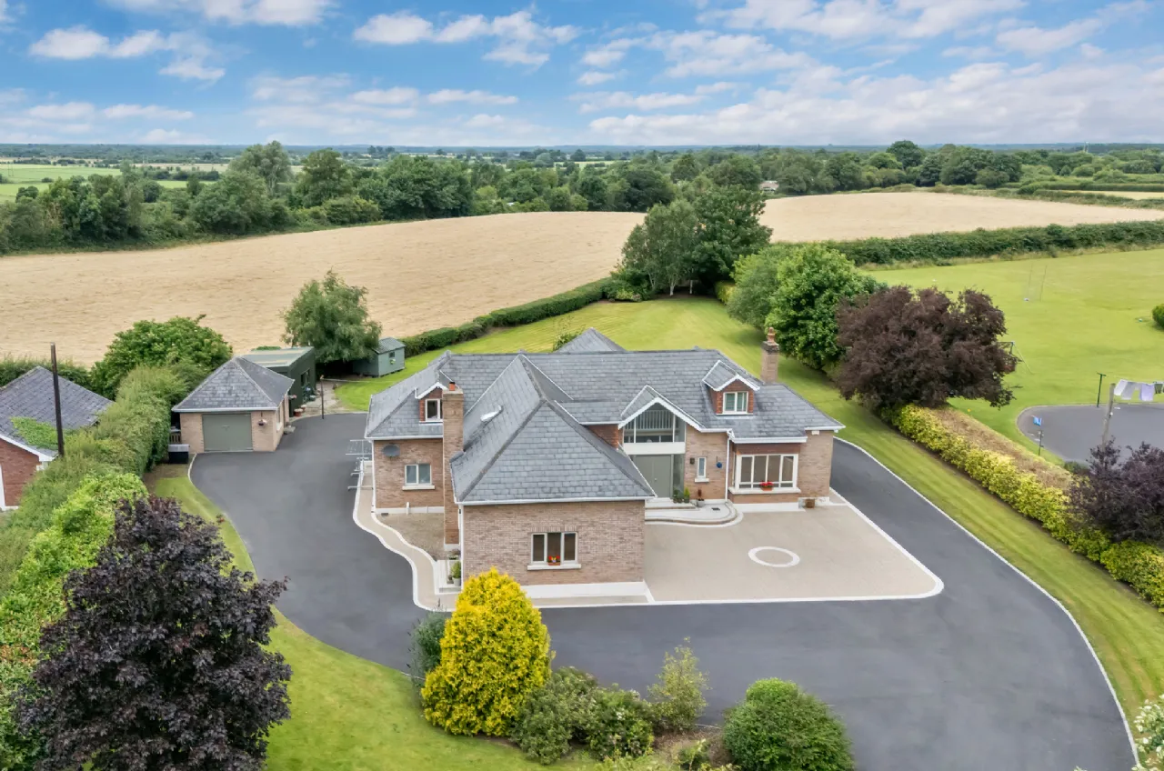 Photo of Huntsbury, Quinsboro,, Monasterevin,, Co. Kildare., W34RY89
