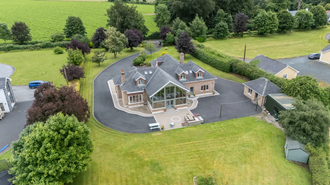 Photo of Huntsbury, Quinsboro,, Monasterevin,, Co. Kildare., W34RY89