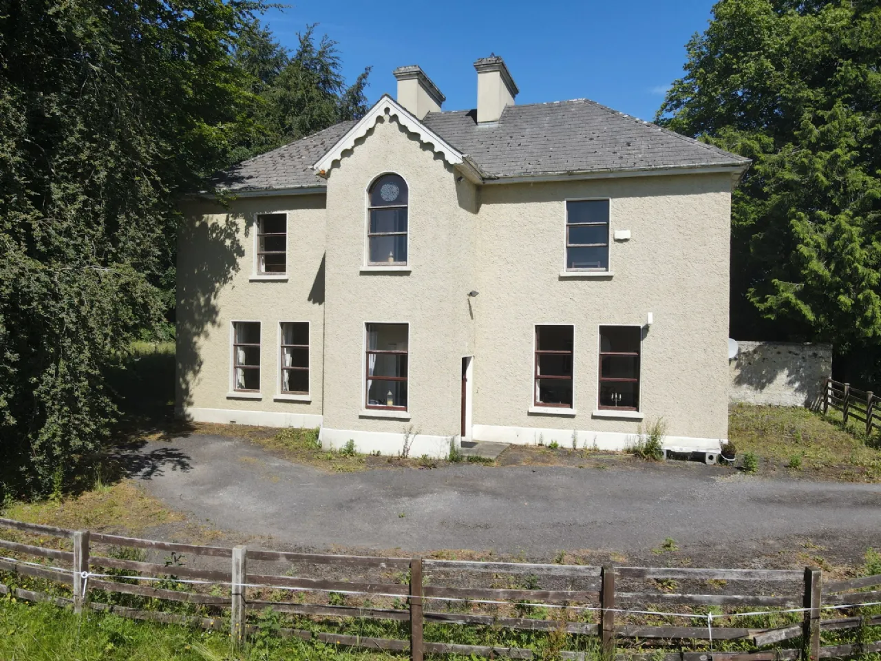 Photo of Parochial House, Carricklom, Hillstreet, Carrick-On-Shannon, Co. Roscommon, N41 VX84