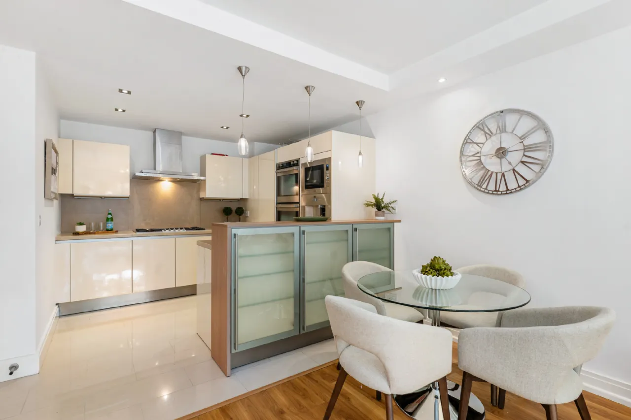 Photo of 1 Shrewsbury Square, Sandymount Avenue, Ballsbridge, Dublin 4, D04 HF29
