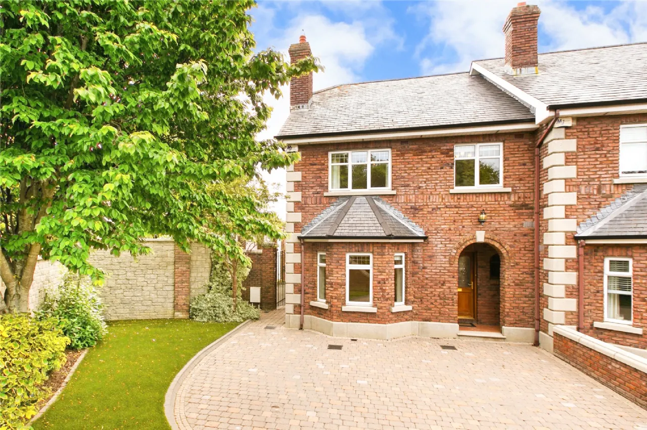 Photo of 1 Coolgraney Avenue, Clonskeagh Road, Dublin 14, D14 C7N8