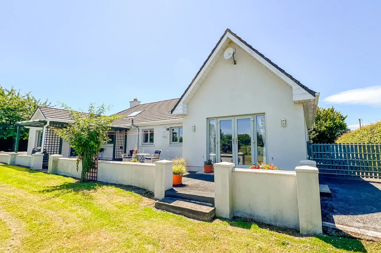 Photo of The Farside, Station Road, Thomastown, Co Kilkenny, R95 F8E8