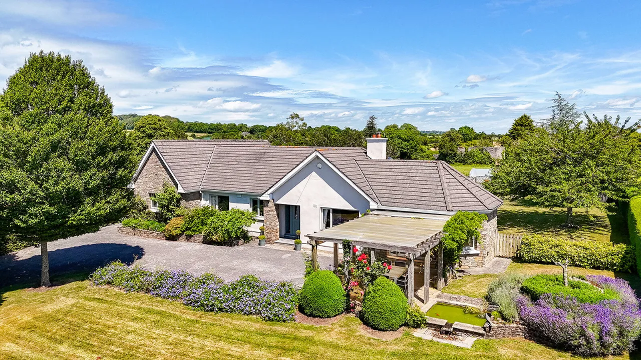 Photo of The Farside, Station Road, Thomastown, Co Kilkenny, R95 F8E8