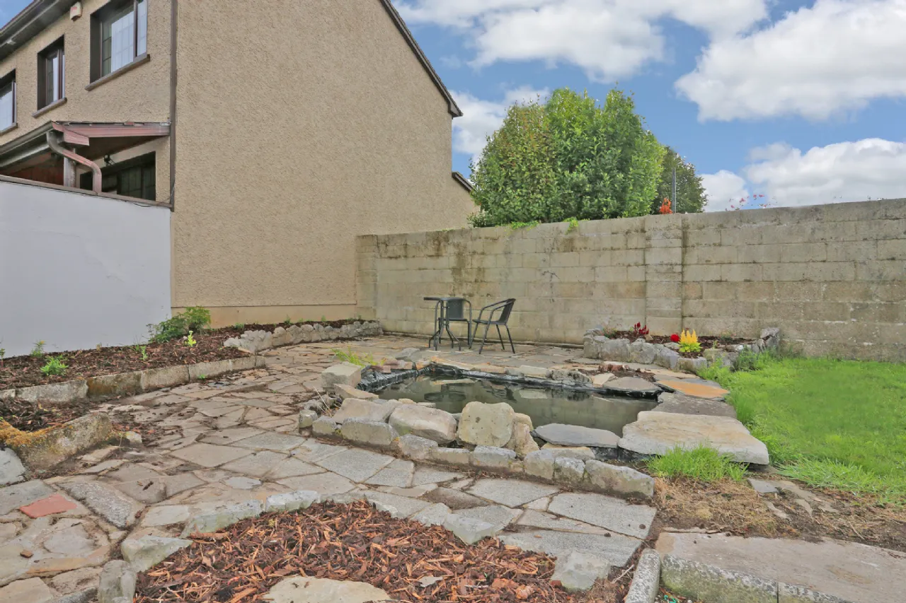 Photo of 23 Dooneen Road, Woodview Park, Limerick, V94 NX4N