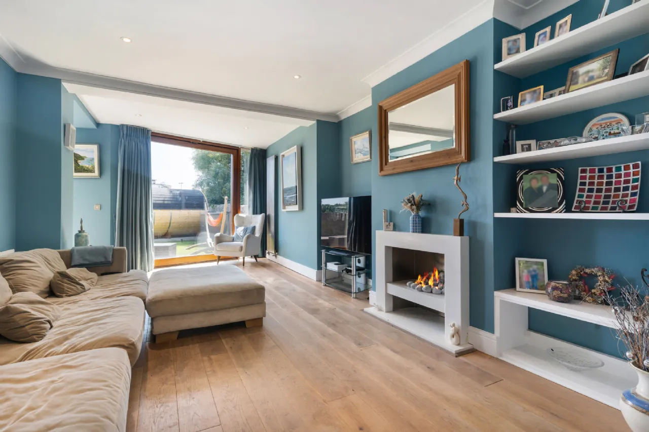 Photo of 13 Oaklands Drive, Ballsbridge, Dublin 4, D04 E6V3