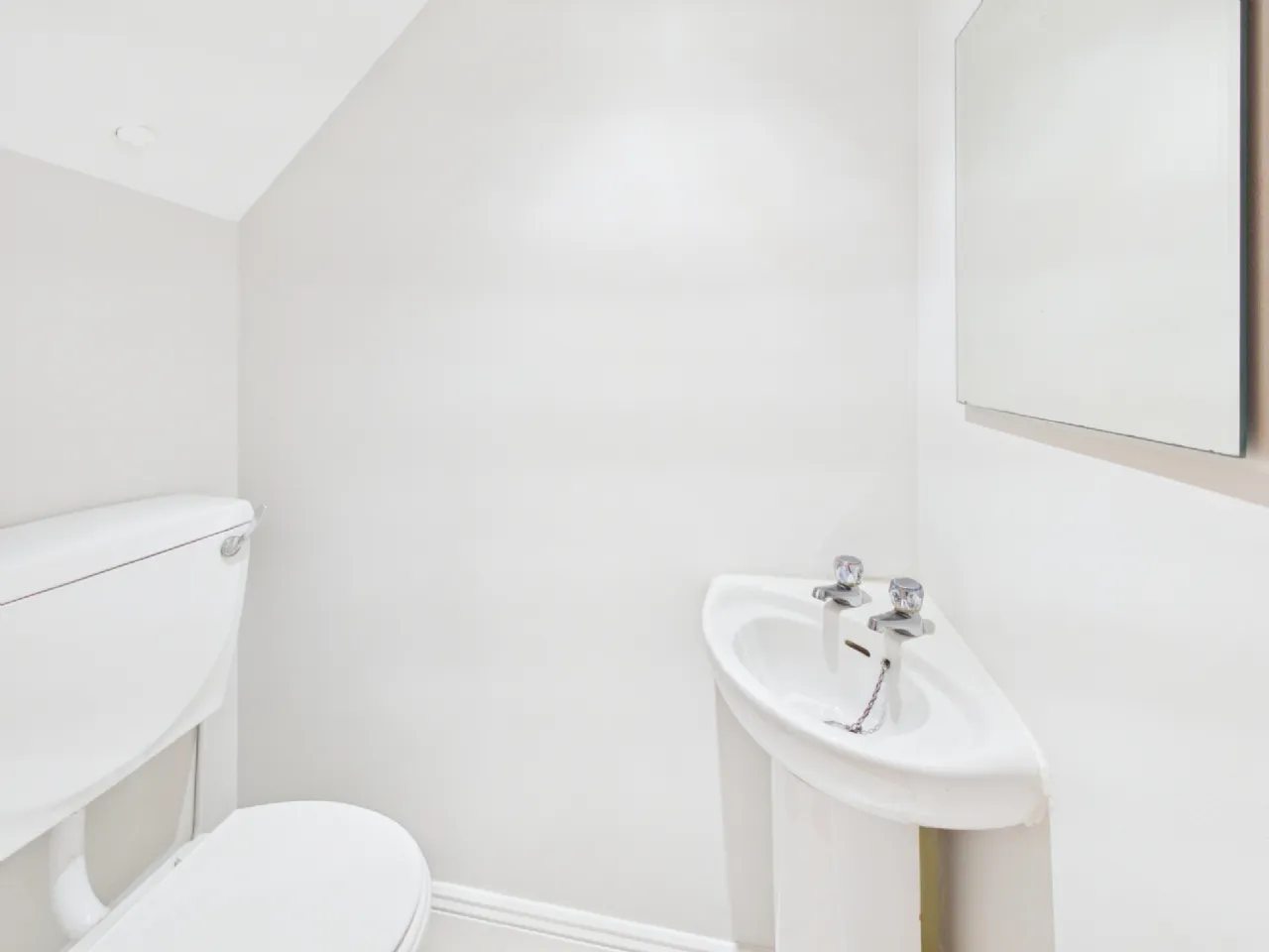 Photo of 2 Hazelwood, Dublin Road, Thurles, Co. Tipperary, E41 P9T4