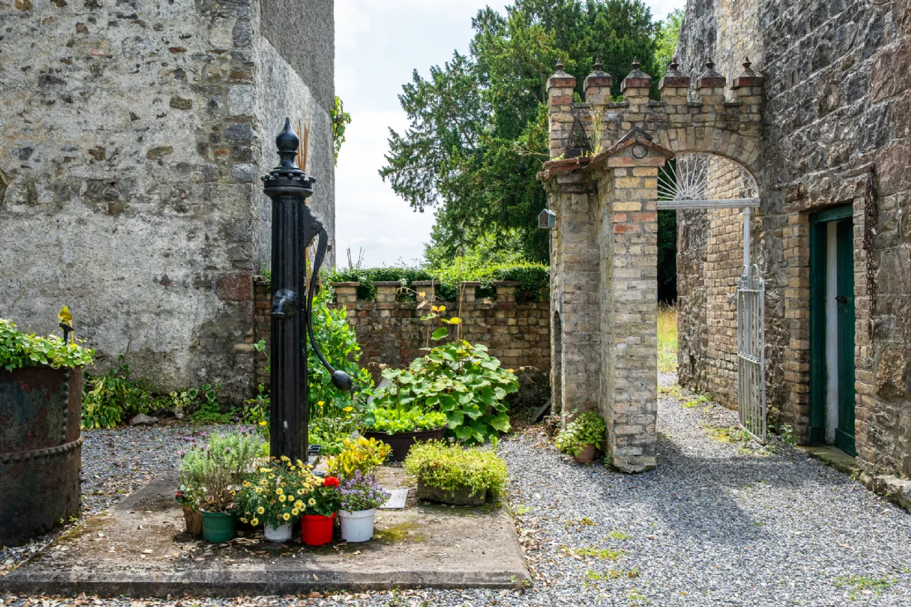 Photo of Ross House, Screggan, Tullamore, Co. Offaly, R35P959
