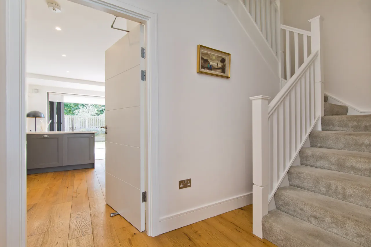 Photo of 1 Grand Canal View, Saint James's Terrace, Dublin 8, D08FNW2