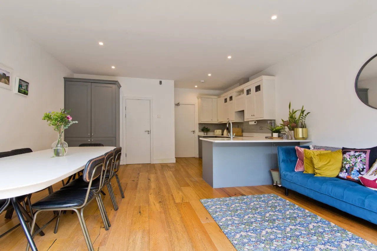 Photo of 1 Grand Canal View, Saint James's Terrace, Dublin 8, D08FNW2