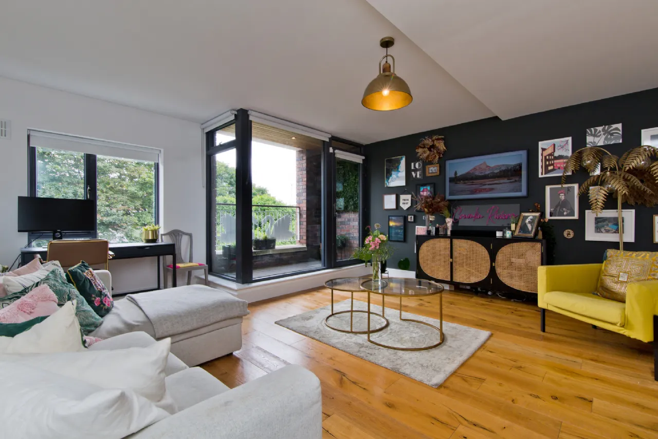Photo of 1 Grand Canal View, Saint James's Terrace, Dublin 8, D08FNW2