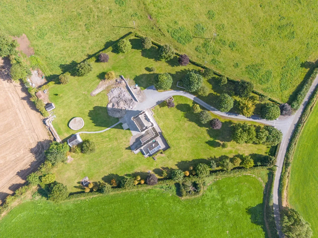 Photo of Ballytarsna Castle, Ballytarsna, Cashel, Co. Tipperary, E25 TX39