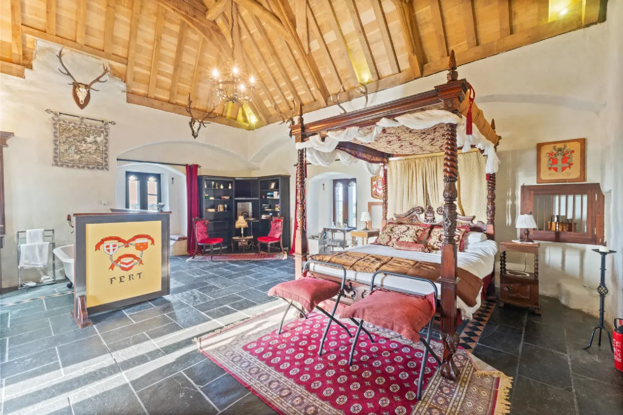 Photo of Ballytarsna Castle, Ballytarsna, Cashel, Co. Tipperary, E25 TX39