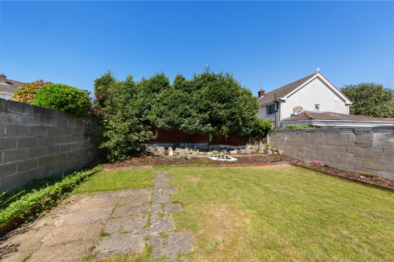 Photo of 4 The Vale, Woodfarm Acres, Palmerstown, Dublin 20, D20 X046