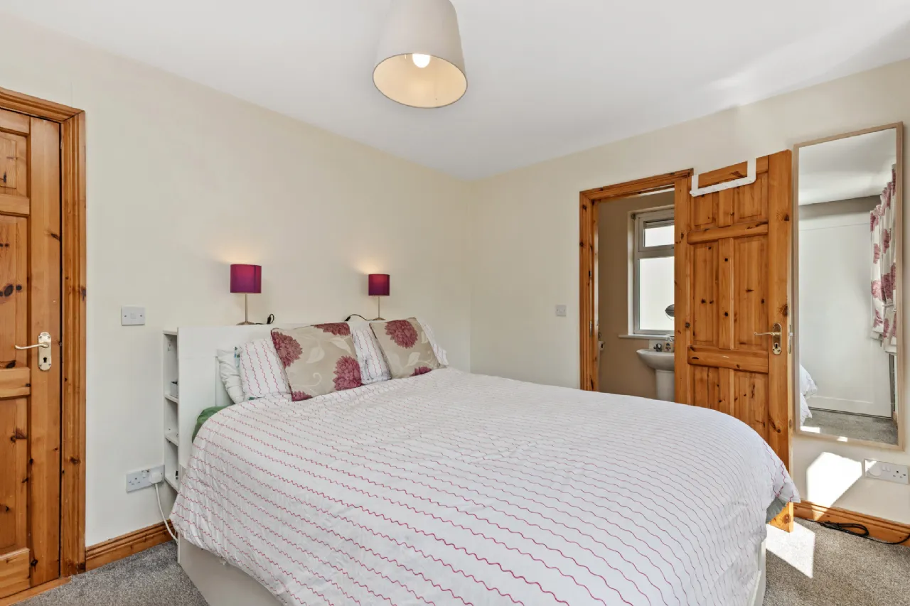 Photo of 17 The Village, Ballylinan, Co. Laois, R14 HR74