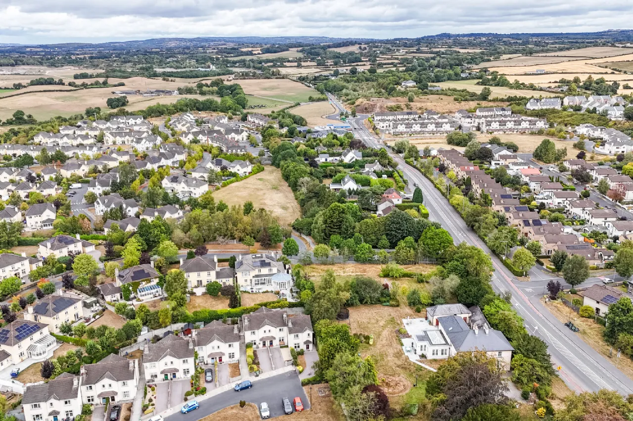 Photo of 1 The Weir, Castlecomer Road, Kilkenny, R95 K5R6