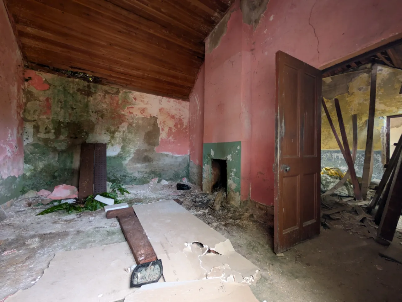 Photo of Laveybeg, Charlestown, Co Mayo