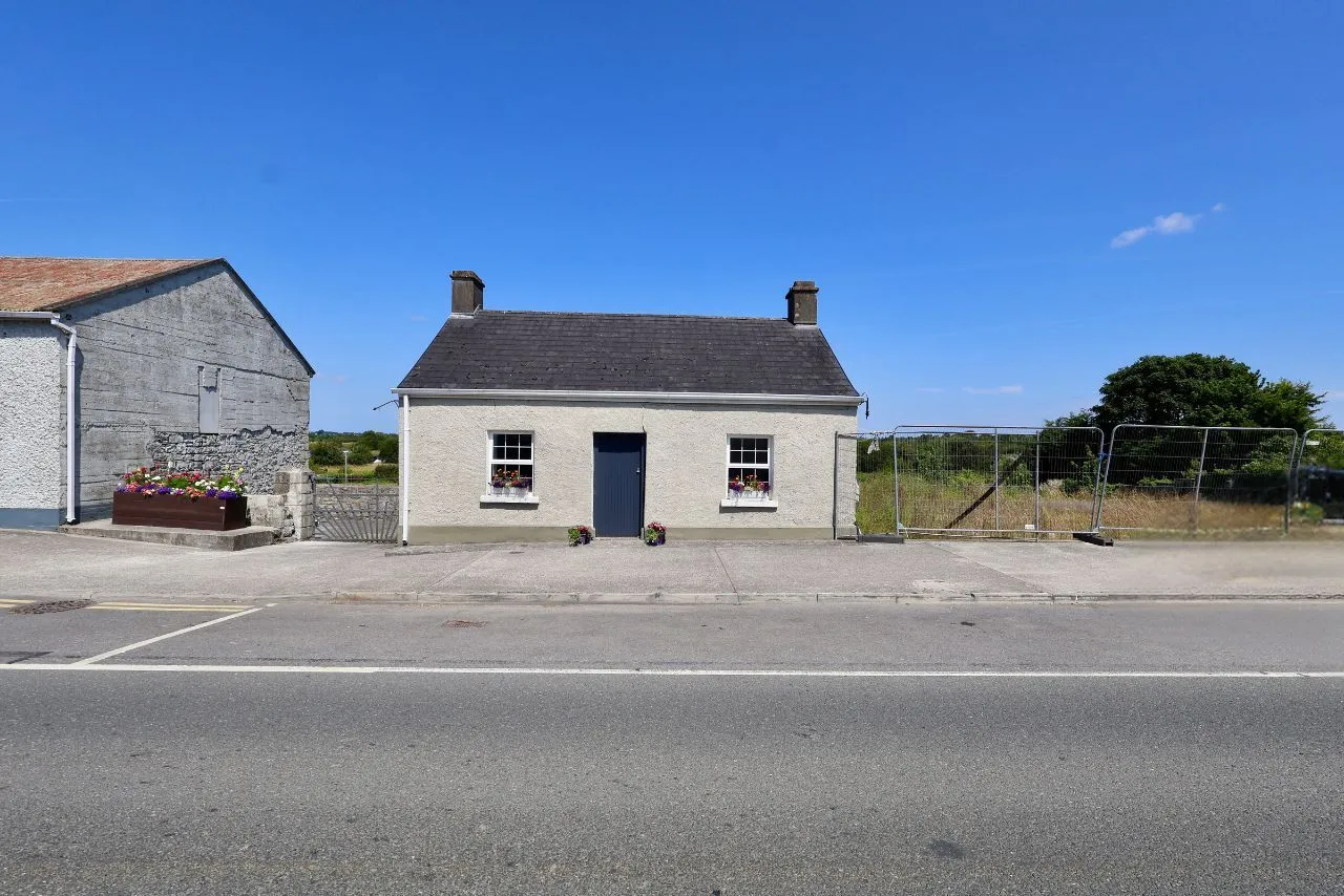Photo of Cottage, Main Street, Shannonbridge, Co. Offaly, N37 XR97