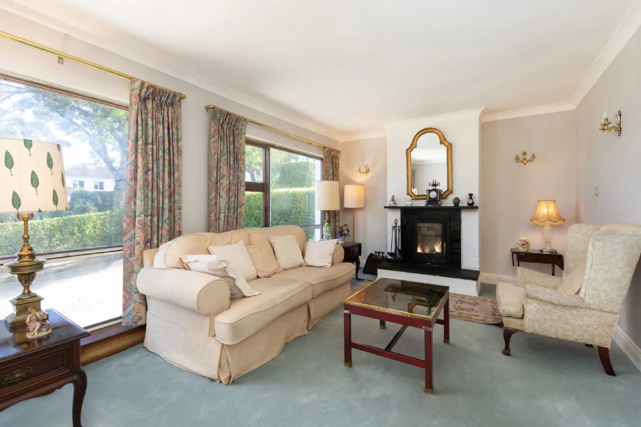 Photo of 19 Cornelscourt Hill Road, Foxrock, Dublin 18, D18 Y8W2