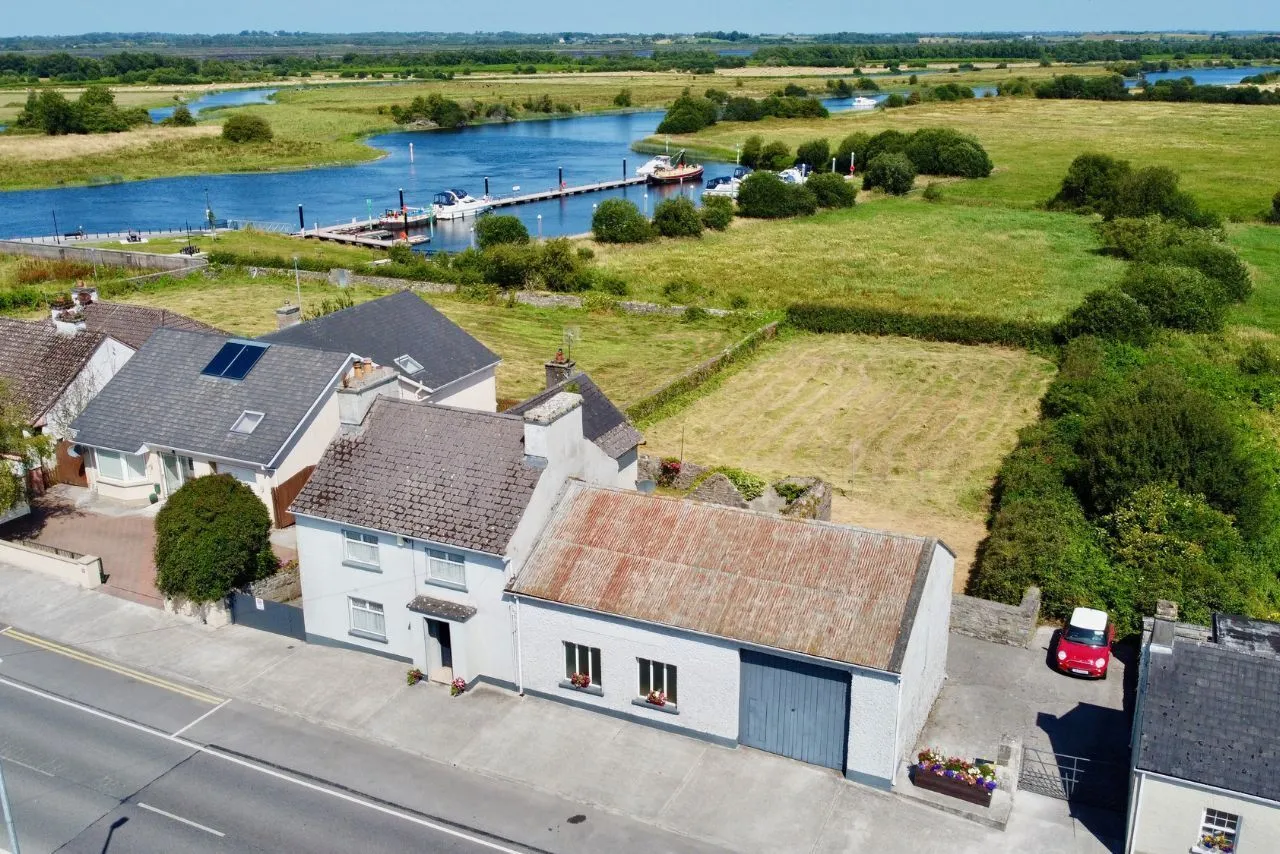 Photo of Garage, Main Street, Shannonbridge, Co. Offaly