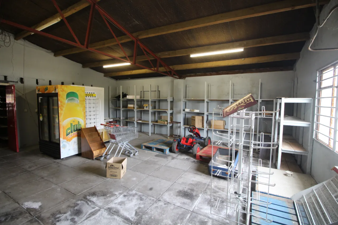 Photo of Convenience Store & Filling Station, Ballinamore Road, Mohill, Co. Leitrim, N41 NX04