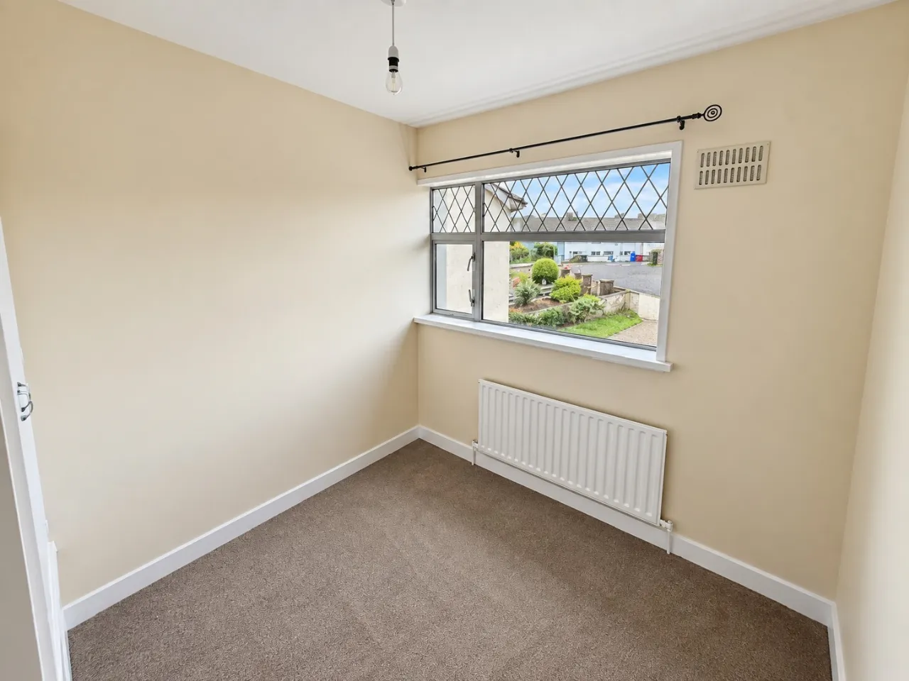 Photo of 10 Fairview Cresent, Monaghan, H18 XR88