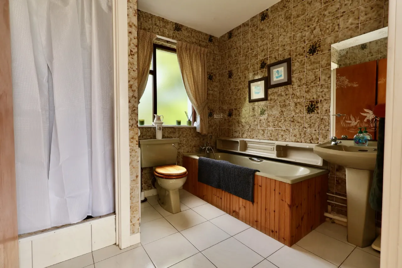 Photo of 17 The Beeches, Coosan Road, Athlone, N37 N8E2