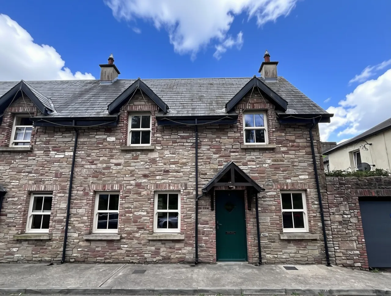 Photo of 1 Kilnamanagh Close, Dundrum, Co Tipperary, E34YF34