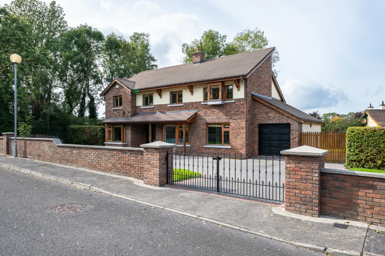 Photo of 1 Sheena, Charleville Road, Tullamore, Co Offaly, R35 F991