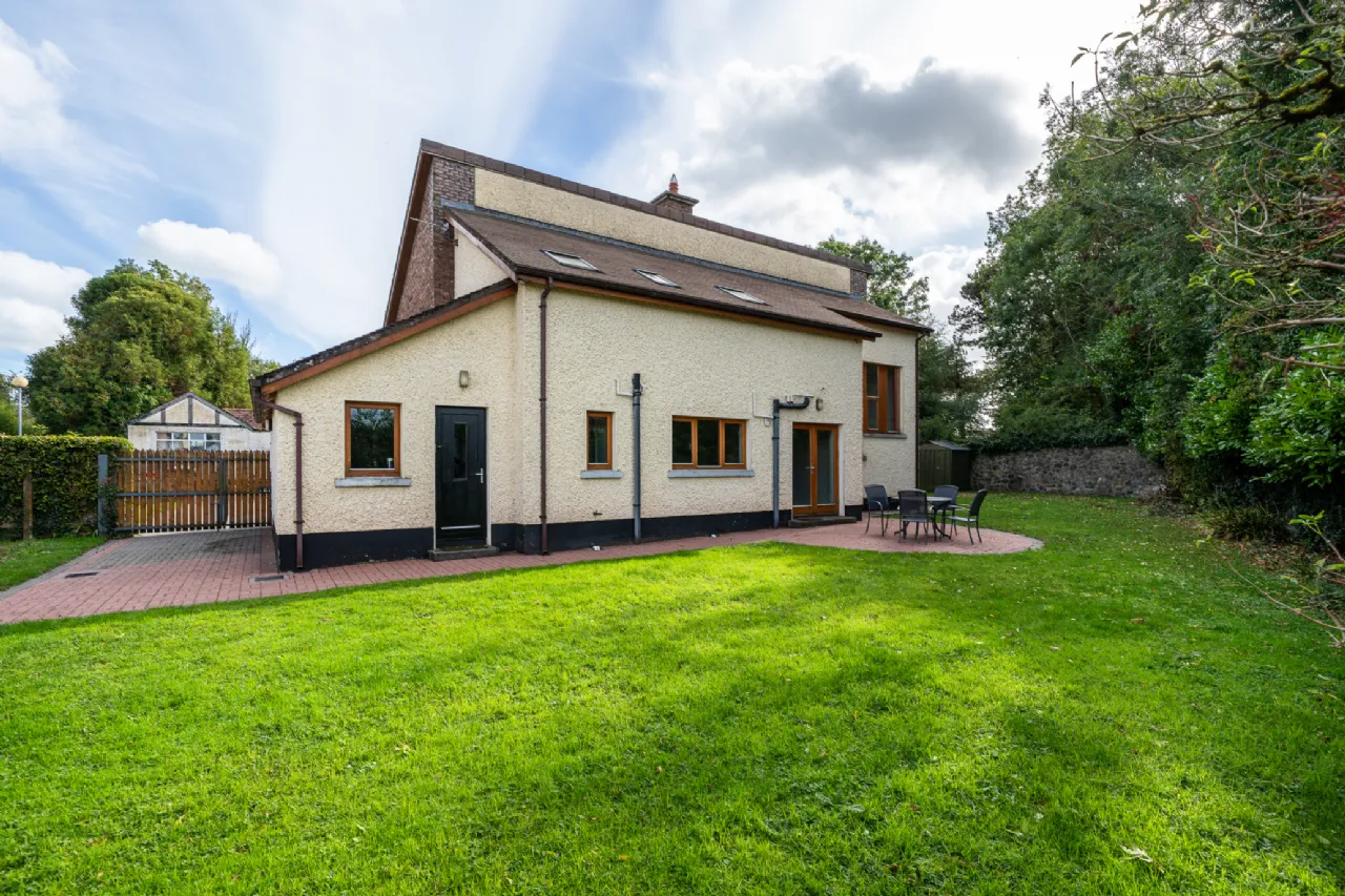 Photo of 1 Sheena, Charleville Road, Tullamore, Co Offaly, R35 F991