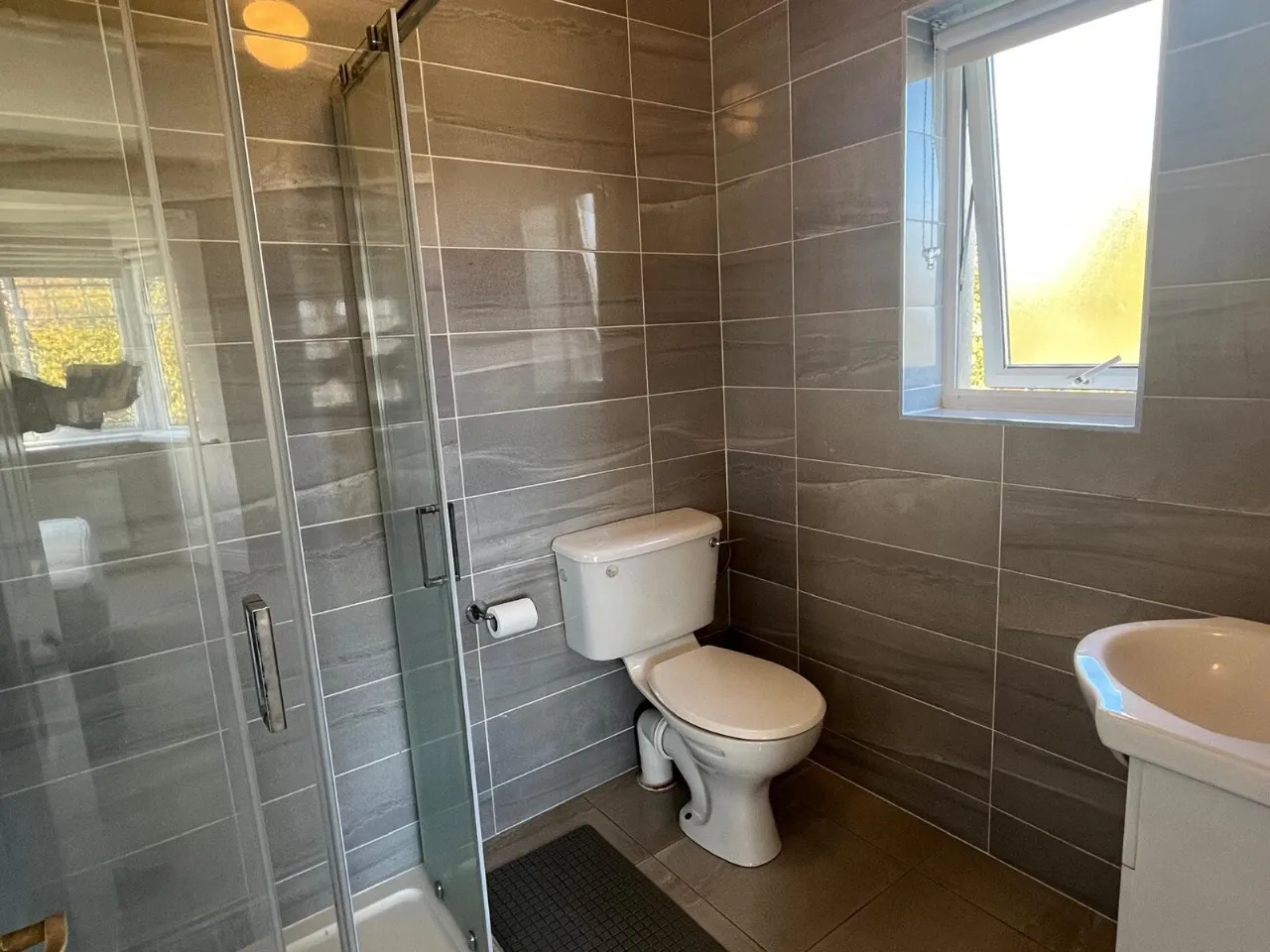 Photo of 1 Woodville Rise, Woodville Grange, Athlone, Co. Westmeath, N37 F753