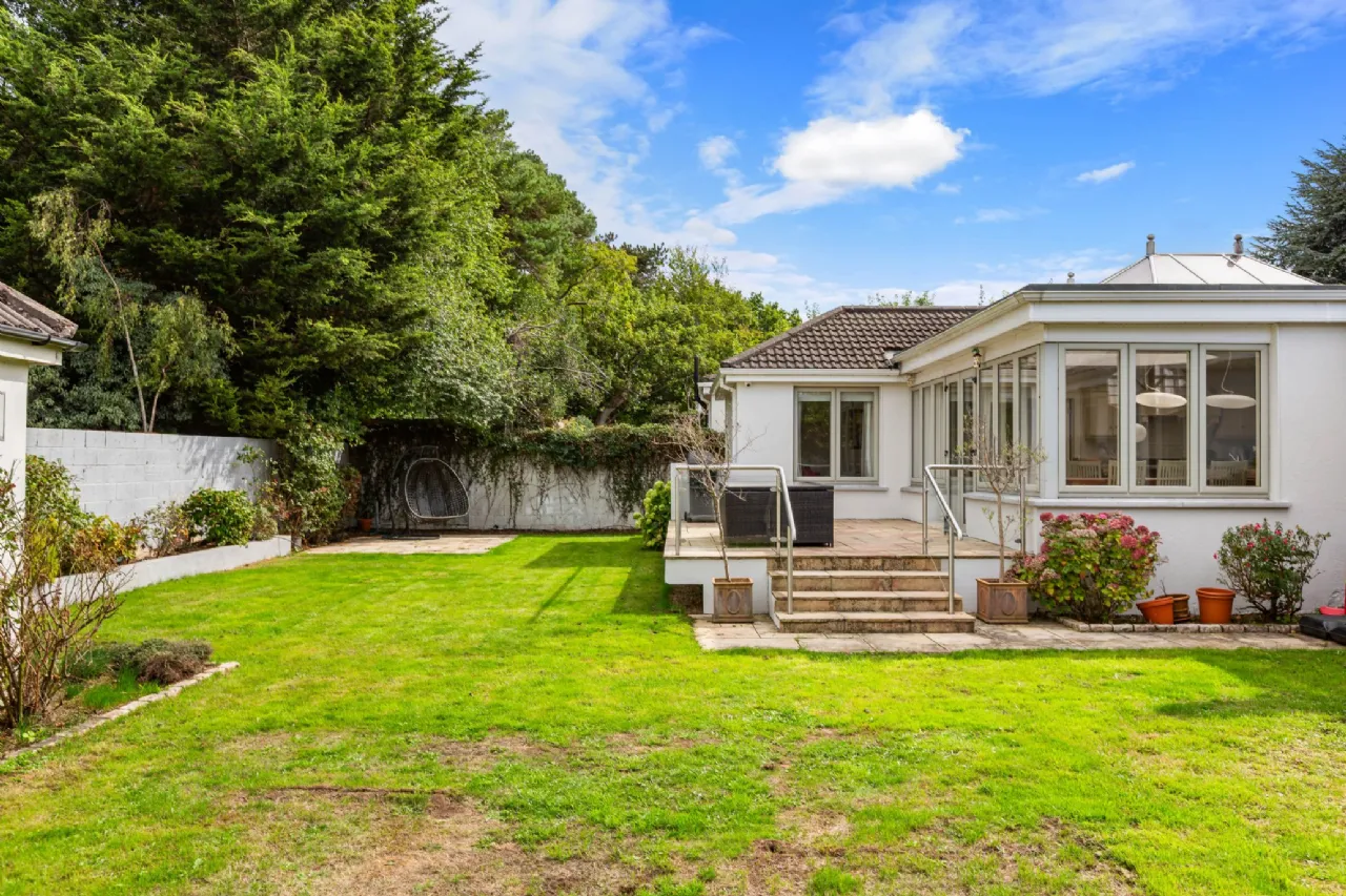 Photo of 11 The Coppins, Foxrock, Dublin 18, D18 R9P8