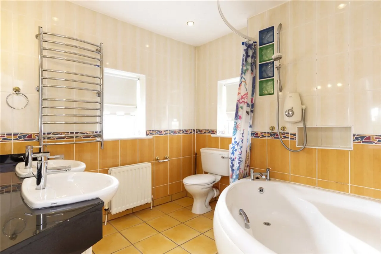 Photo of 25 Woodstown Park, Knocklyon, Dublin 16, D16 TN23