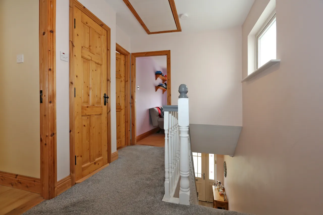 Photo of 7 Oakwood, Sixmilebridge, Clare, V95 E527