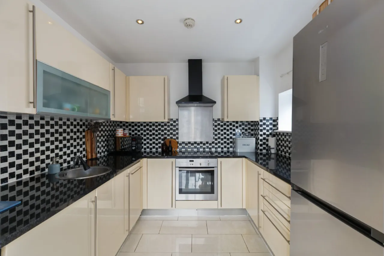 Photo of 17 The Crescent, Carrickmines Manor, Carrickmines, Dublin 18, D18 HY90