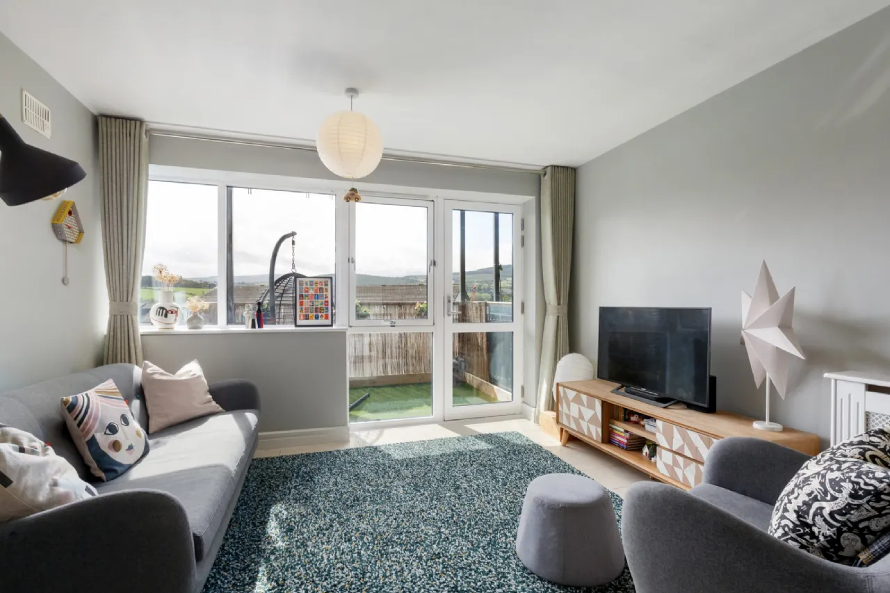 Photo of 17 The Crescent, Carrickmines Manor, Carrickmines, Dublin 18, D18 HY90