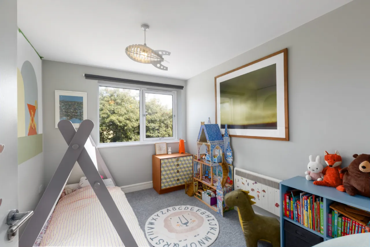 Photo of 17 The Crescent, Carrickmines Manor, Carrickmines, Dublin 18, D18 HY90