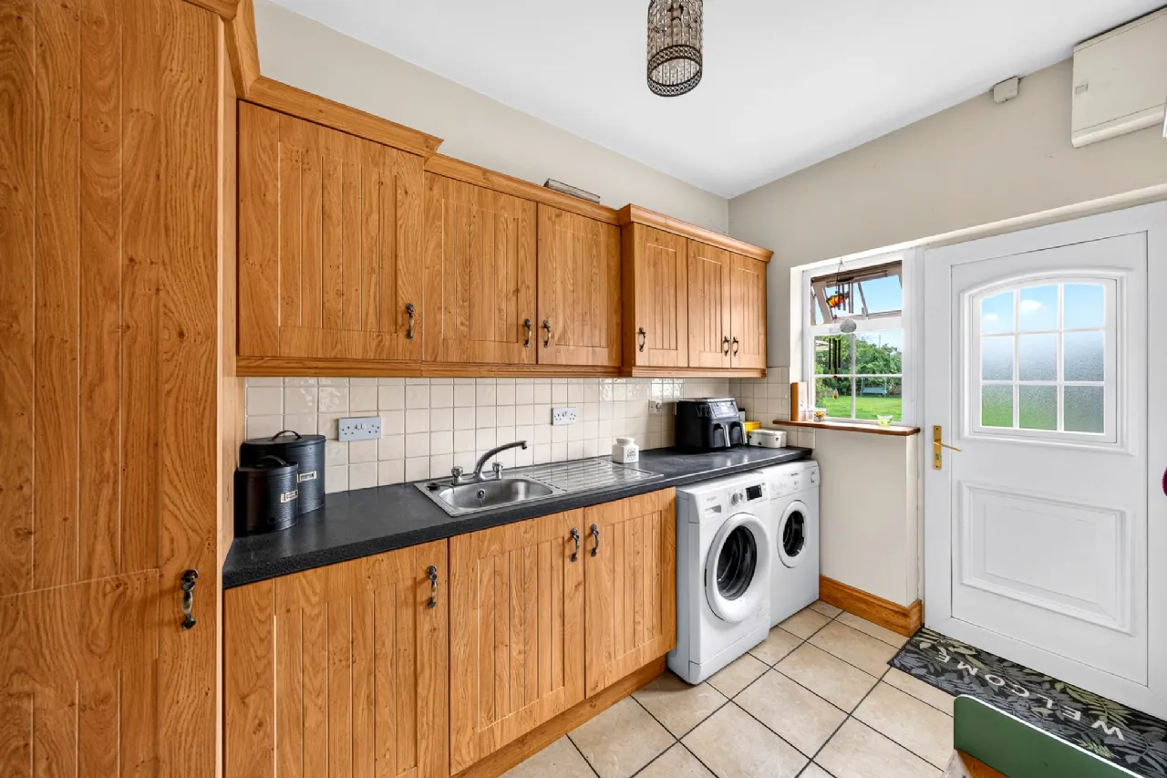 Photo of Kilbeg, Walsh Island, Co. Offaly, R35W400
