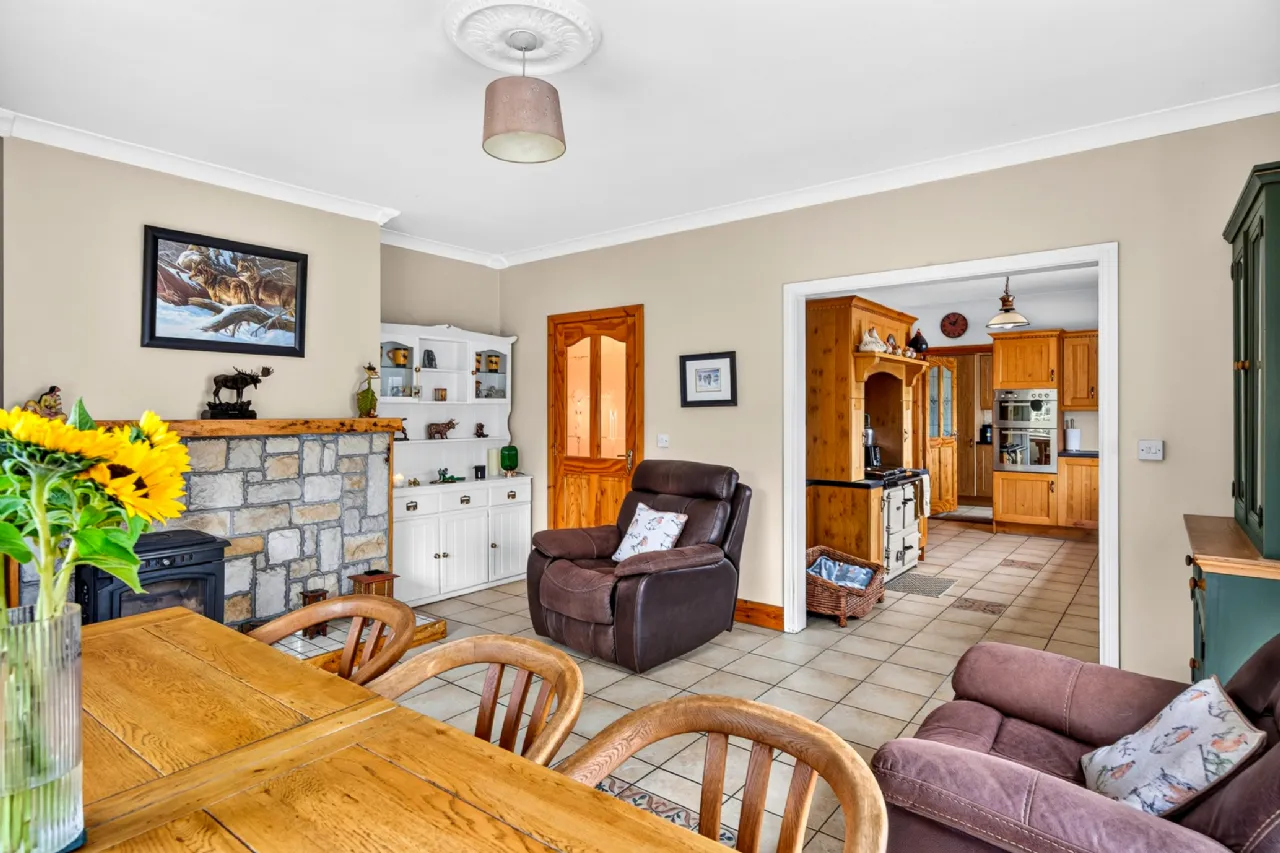 Photo of Kilbeg, Walsh Island, Co. Offaly, R35W400