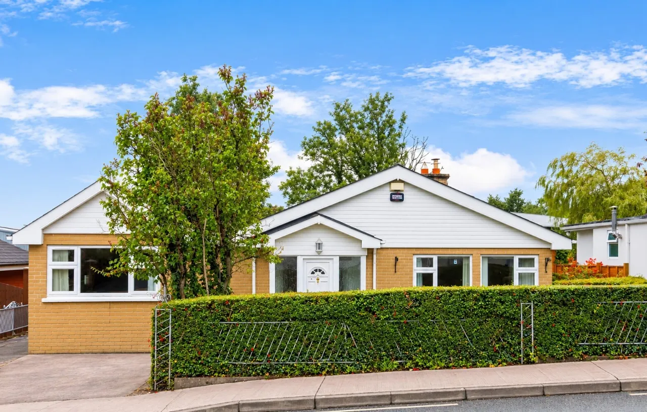 Photo of La Corbiere, 4 Drumbear, Monaghan Town, H18HH51