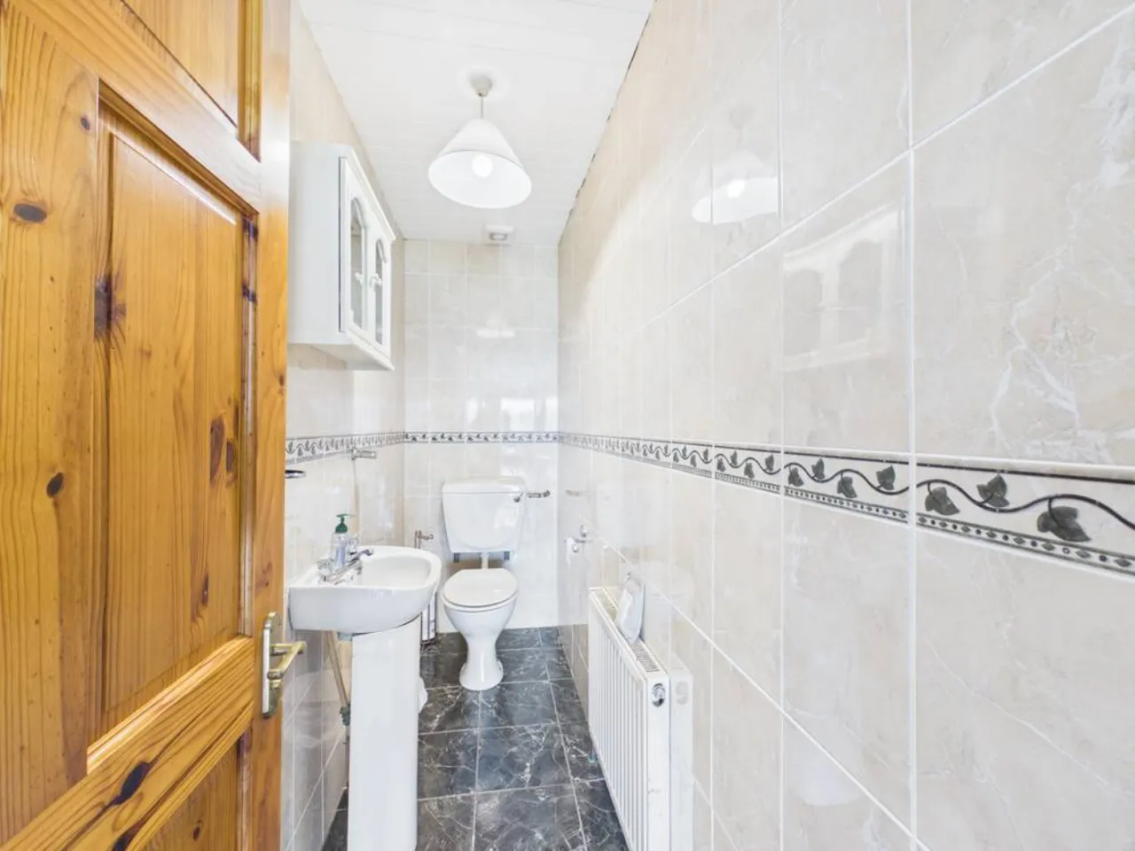 Photo of 11 Sunnyside Heights, Miltown Road, Kilkee, Co Clare, V15 RY91