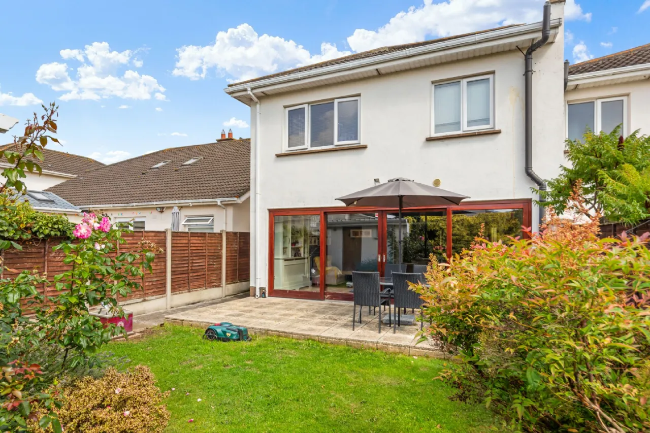 Photo of 37 Priory Way, Whitehall Road, Terenure, Dublin 12, D12 YK8X