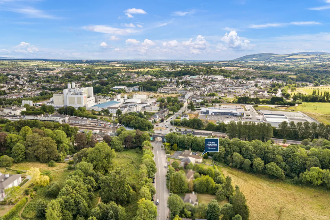 Photo of Leadon, Navigation Road, Mallow, Co. Cork, P51A400