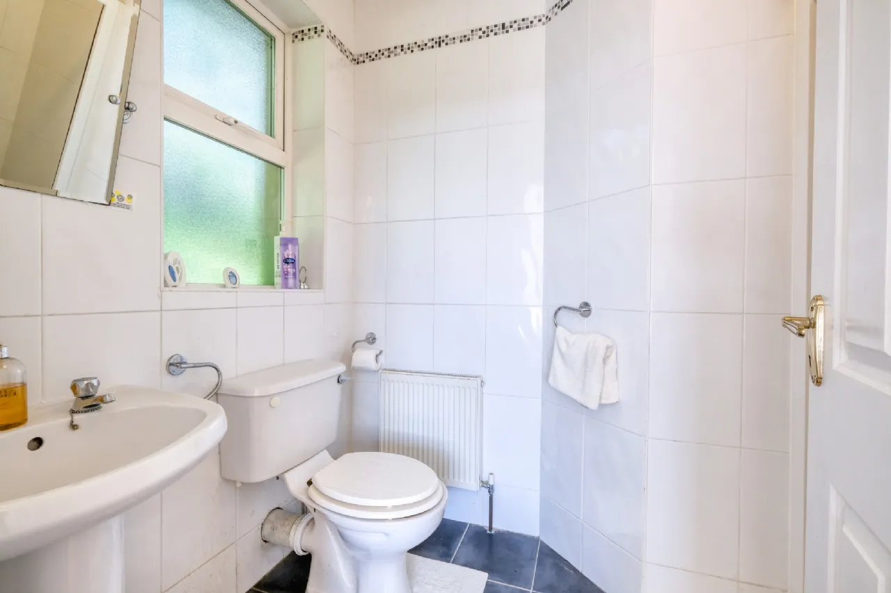 Photo of 2 Tennis Court Lane, Longford, N39 R6X0