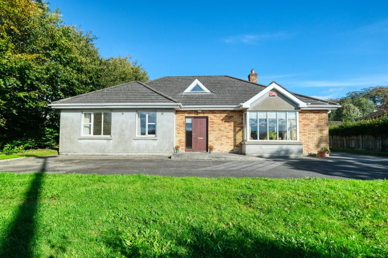 Photo of 2 Tennis Court Lane, Longford, N39 R6X0