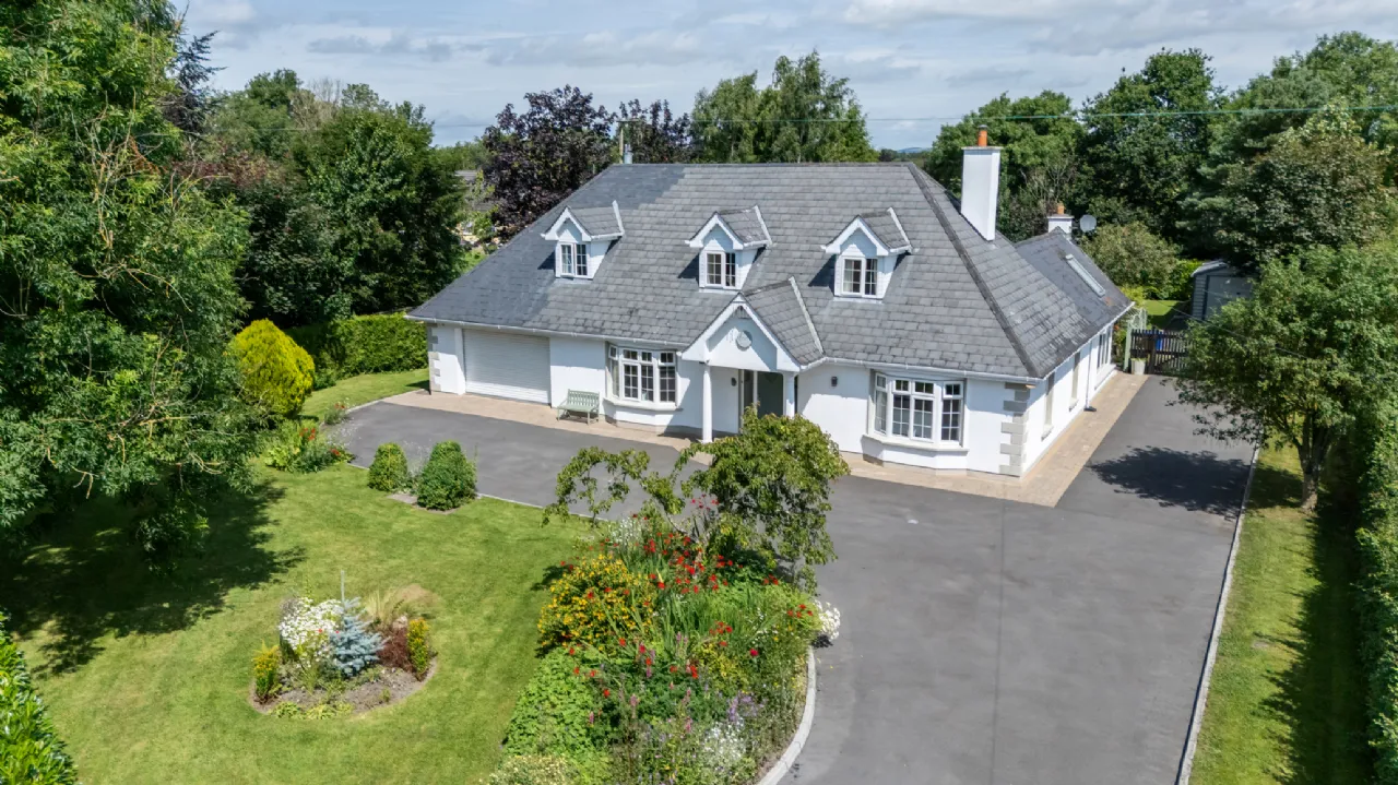 Photo of Hawthorn House, Rathconnell Wood,, Nurney,, Co Kildare, R51FD29