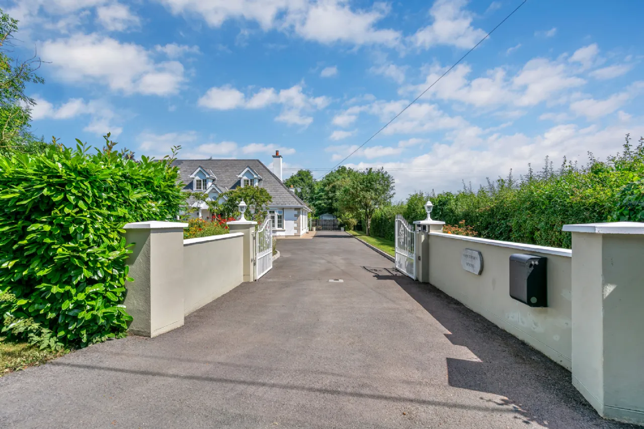 Photo of Hawthorn House, Rathconnell Wood,, Nurney,, Co Kildare, R51FD29