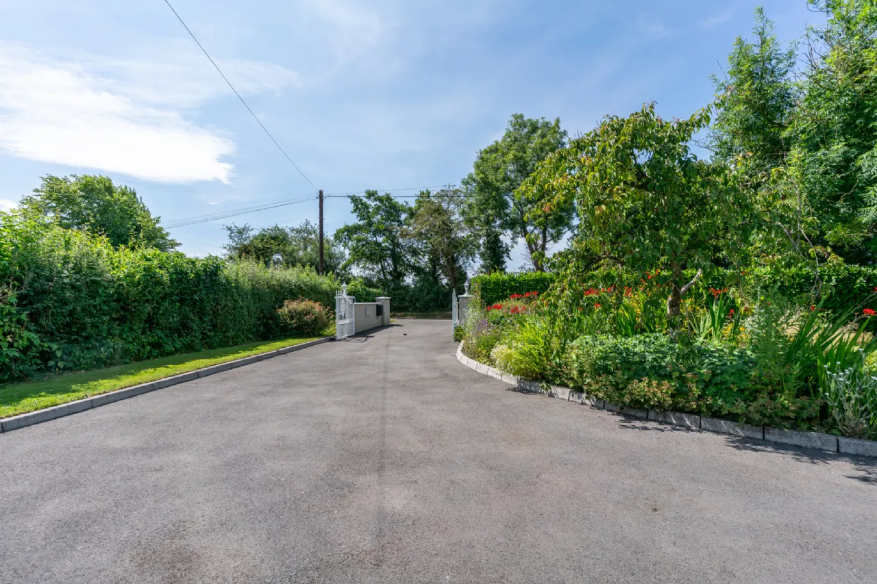 Photo of Hawthorn House, Rathconnell Wood,, Nurney,, Co Kildare, R51FD29
